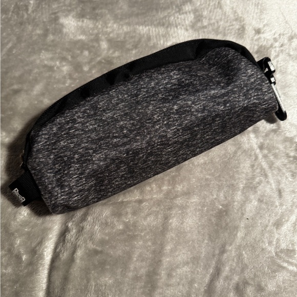 PINK Victoria's Secret Pouch - Picture 9 of 10